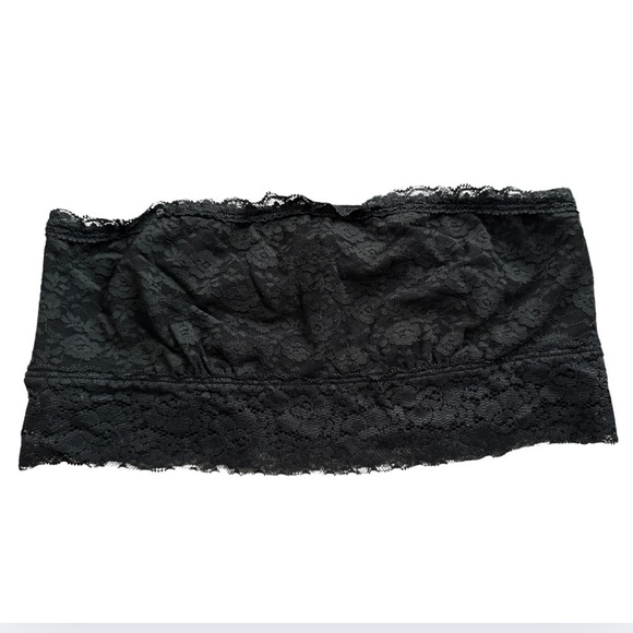 Victoria Secret All Over Lace Bandeau - Picture 1 of 3